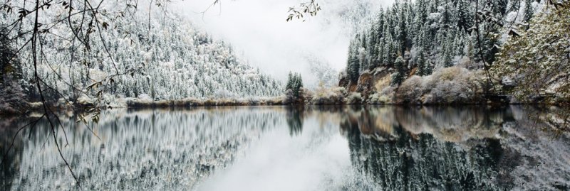 Jiuzhaigou's Winter