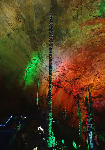 huanglong cave1